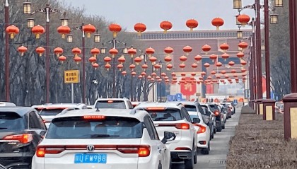 景区资讯|法门文化景区正月初一日接待游客量突破10万人次