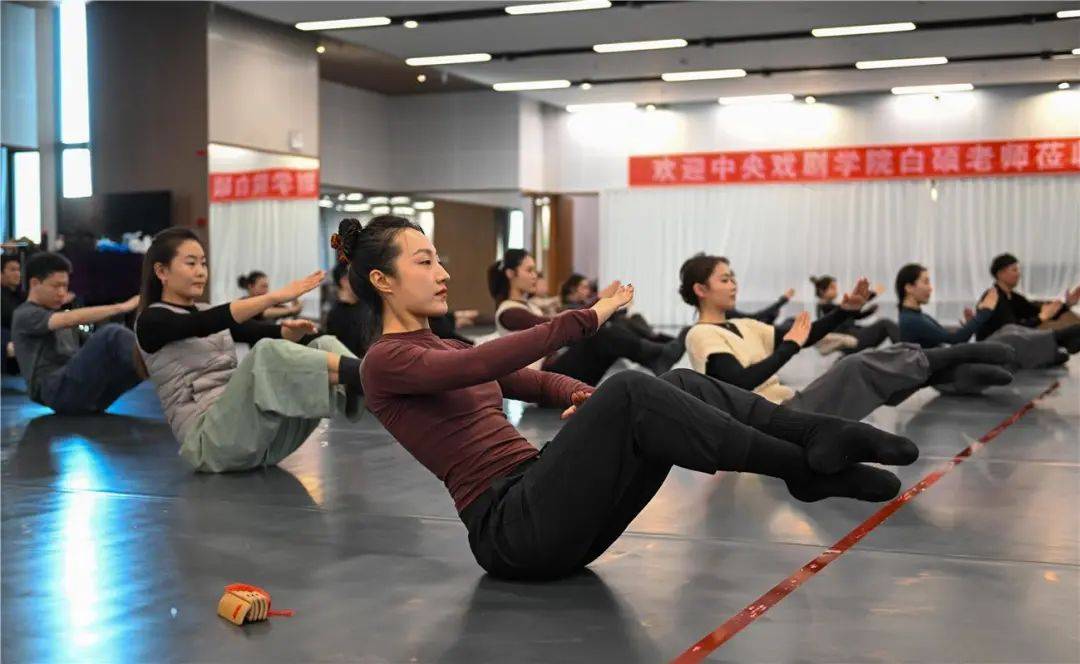 资讯 | 培训引进来！中央戏剧学院教授现场授课