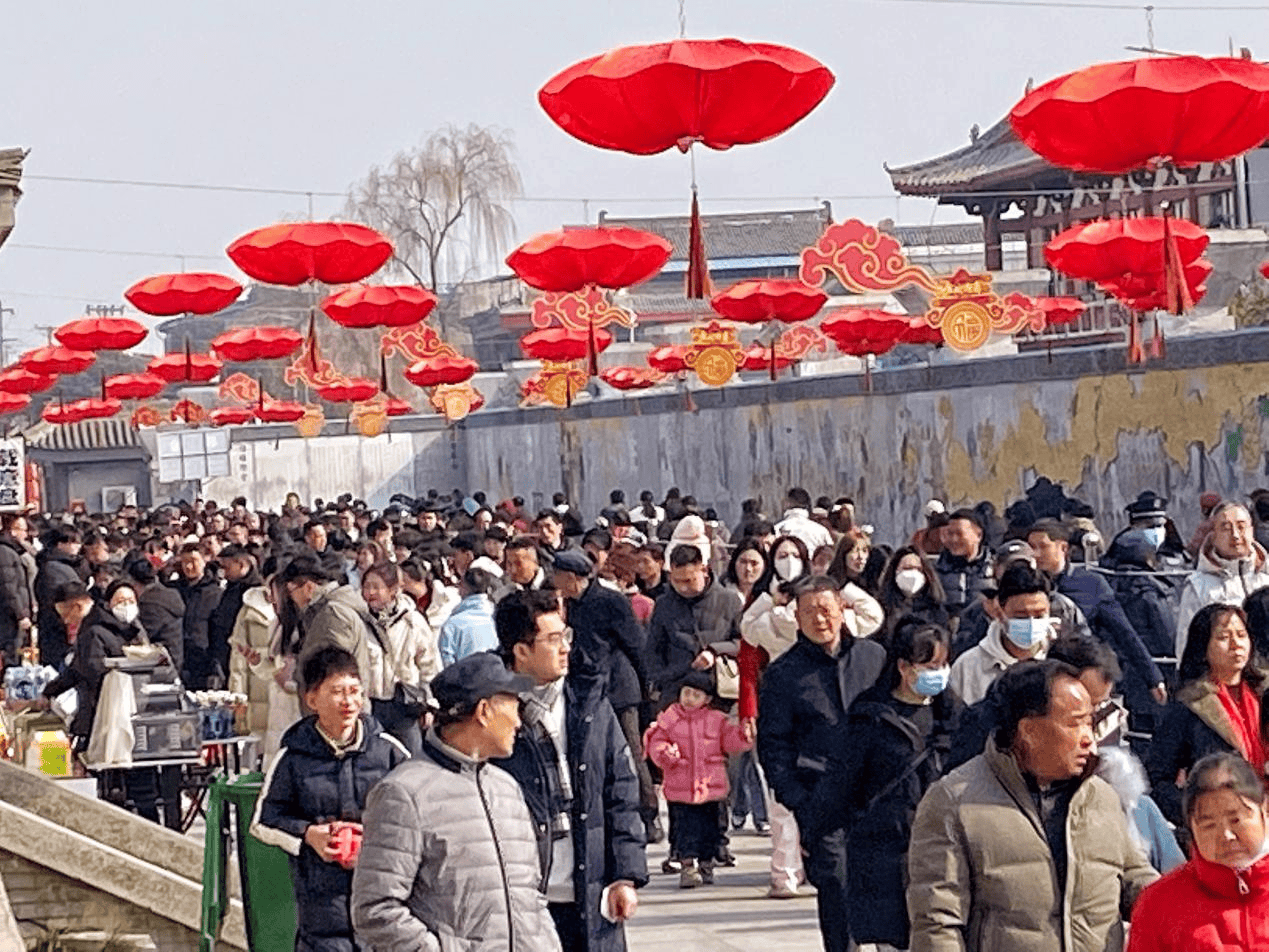 景区资讯｜法门文化景区正月初一日接待游客量突破10万人次