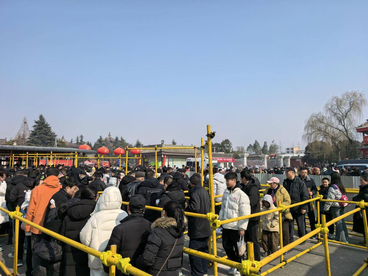景区资讯｜法门文化景区正月初一日接待游客量突破10万人次