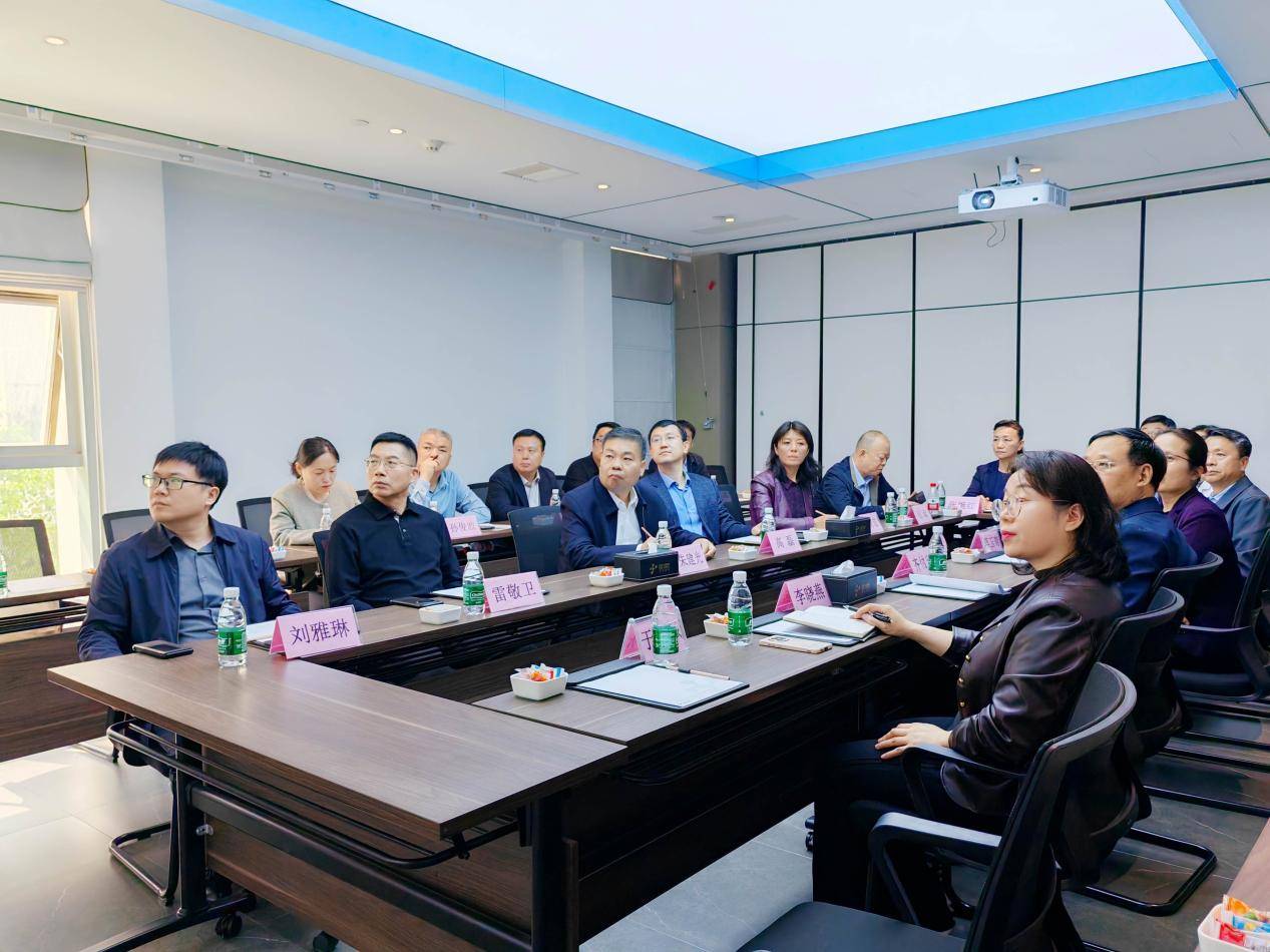 资讯|河南省中医药大学领导莅临郑州源创基因开展访企拓岗活动