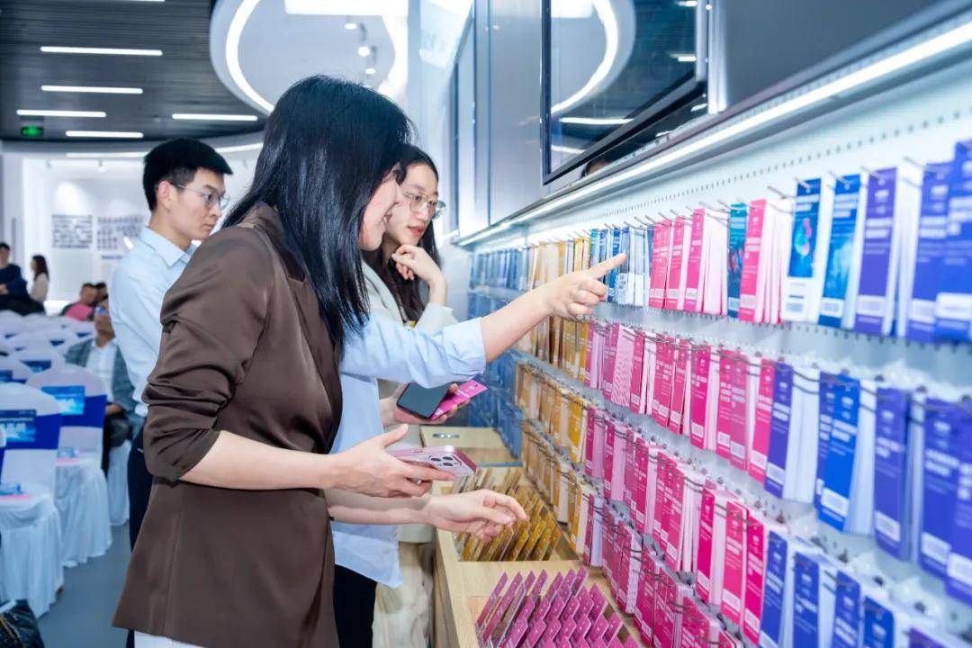 中欧医药中心资讯：走进“成果超市” | “生物医药产业融合创新对接活动”举办