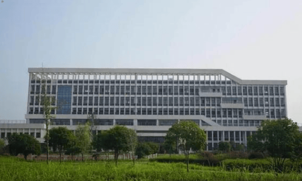 【开学资讯】长沙望城职业中专学校 2025 新生入学须知