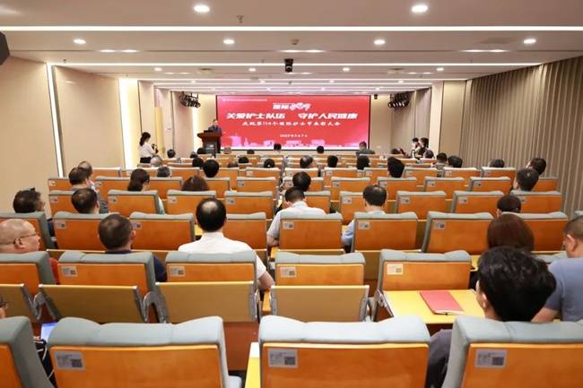 晋江市医院院长陈铭：做“晋江温度”的传递者