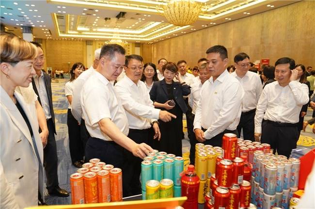 王老吉与岭南控股达成战略合作