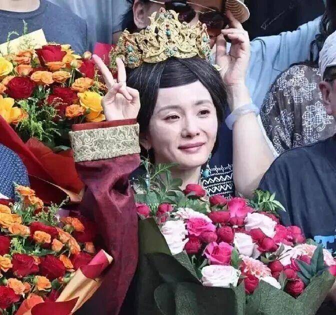 杨幂演15岁亡国公主！拳王夫妻炒虚拟币破产！